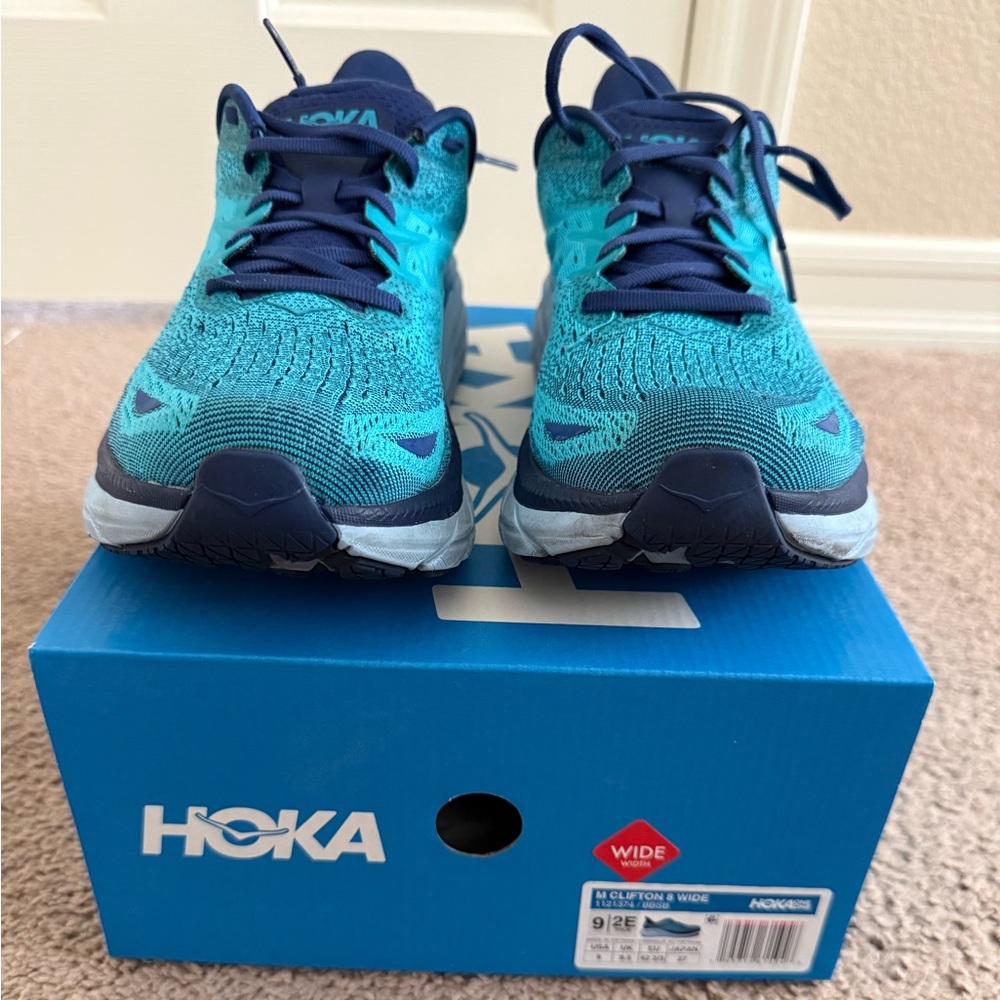 Hoka Clifton 8 Size 9 Wide